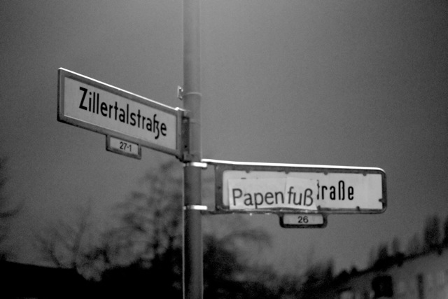 PAPENFUSSSTRASSEN-KATRINEISSINGIMGP9533-1